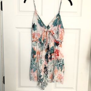 Lovers and friends floral romper